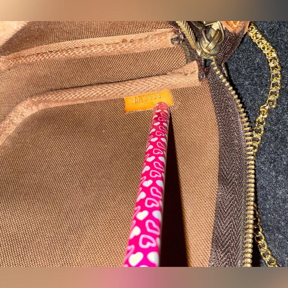 LV✅POCHETTE ACCESORIES AUTHENTIC LOUIS VUITTON - Picture 7 of 11